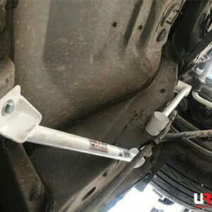Ultra Racing zadnja spodnja ojačitev šasije za Lexus RX II XU30/Toyota Highlander II/Toyota Harrier II