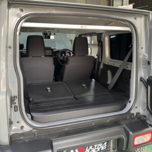 Ultra Racing zadnja zgornja opornica za Suzuki Jimny IV (JB74W)