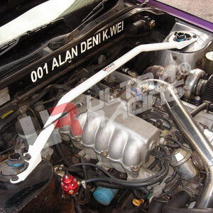 Ultra Racing sprednja zgornja opornica blažilnikov za Nissan Cefiro I A31