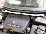 Ultra Racing sprednja zgornja opornica blažilnikov za Volkswagen New Beetle (9C)
