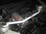 Ultra Racing sprednja zgornja opornica blažilnikov za BMW 3 E46
