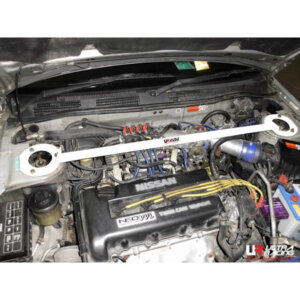 Ultra Racing sprednja zgornja opornica blažilnikov za Nissan Primera P11