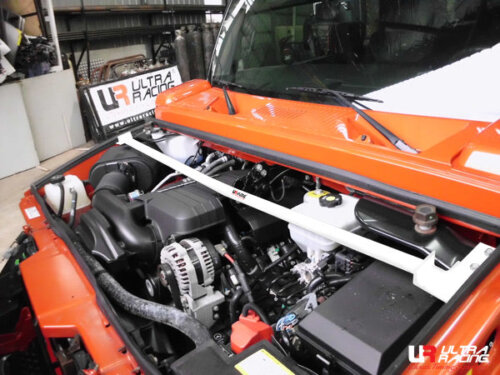 Ultra Racing sprednja zgornja opornica blažilnikov za Hummer H2 I (GMT820) 6.0 2WD