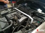Ultra Racing sprednja zgornja opornica blažilnikov za Mercedes-Benz E-Class W124