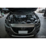 Ultra Racing sprednja zgornja opornica blažilnikov za Mazda 3 BM/Mazda 6 GJ