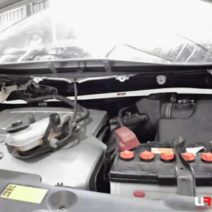Ultra Racing sprednja zgornja opornica za Toyota Previa III XR50 3.5 V6 2WD