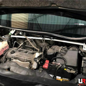 Ultra Racing sprednja zgornja opornica za Toyota Alphard/Vellfire AH20 2.4