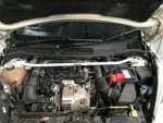 Ultra Racing sprednja zgornja opornica blažilnikov za Ford Fiesta VI JA8