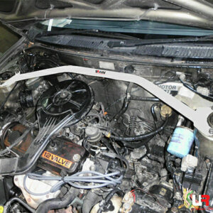 Ultra Racing sprednja zgornja opornica blažilnikov za Toyota Corolla VII (AE101)