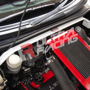 Ultra Racing sprednja zgornja opornica blažilnikov za Mitsubishi Outlander I (CU-W)
