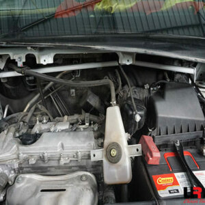 Ultra Racing sprednja zgornja opornica za Toyota Alphard/Vellfire AH30