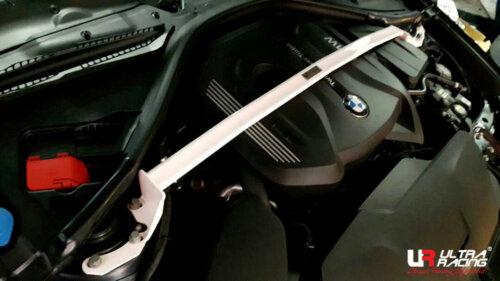Ultra Racing sprednja zgornja opornica blažilnikov za BMW 1 F20/M2 F22/F87, BMW 3 F30, BMW 4 F32