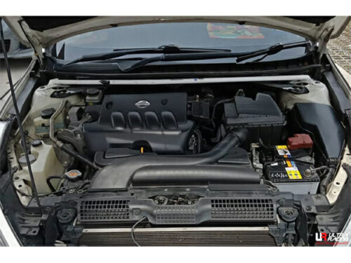Ultra Racing sprednja zgornja opornica za Nissan Teana J32 2.0/2.5 2WD