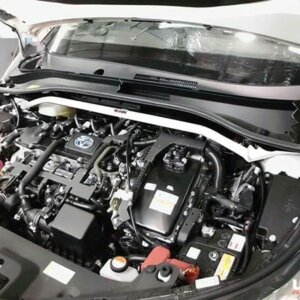 Ultra Racing sprednja zgornja opornica blažilnikov za Toyota C-HR I (X1)