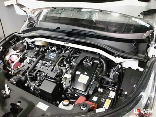 Ultra Racing sprednja zgornja opornica blažilnikov za Toyota C-HR I (X1)