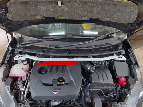Ultra Racing sprednja zgornja opornica blažilnikov za Toyota GR Yaris XP210