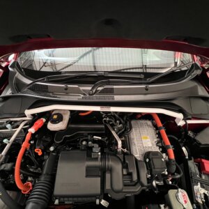 Ultra Racing sprednja zgornja opornica blažilnikov za Honda HR-V III (RV)
