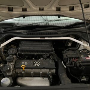 Ultra Racing sprednja zgornja opornica blažilnikov za Volkswagen Polo V (6R/6C)