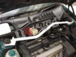 Ultra Racing sprednja zgornja opornica za Volvo 850 (854/855)