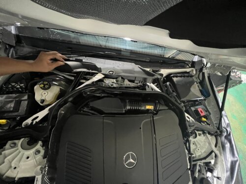 Ultra Racing sprednja zgornja opornica blažilnikov za Mercedes-Benz C-Class W206/GLC X254