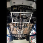 Ultra Racing srednja spodnja ojačitev šasije za Mini Coupe R58