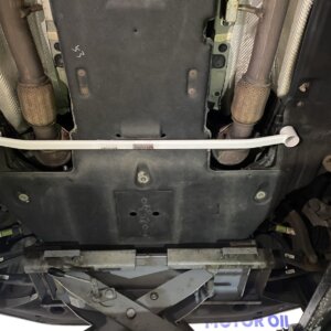Ultra Racing sprednja spodnja ojačitev šasije za Genesis GV80 JX1