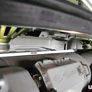 Ultra Racing zadnja opornica za Hyundai Grandeur XG 3.0 2WD
