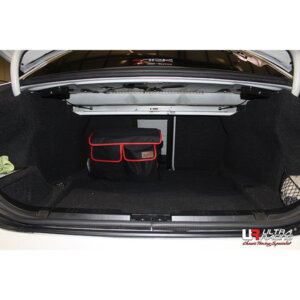 Ultra Racing zadnja opornica za BMW 5 E60