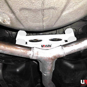 Ultra Racing zadnja spodnja ojačitev šasije za Mini Clubman I R55, Mini Coupe I R58 in Mini II R56