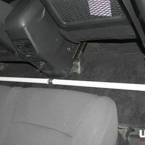 Ultra Racing notranja ojačitev karoserije za Kia Carens IV MPV (RP)