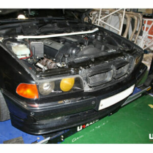Ultra Racing sprednja zgornja opornica blažilnikov za BMW 7 E38