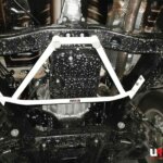 Ultra Racing sprednja spodnja ojačitev šasije za Toyota Hilux Revo AN120