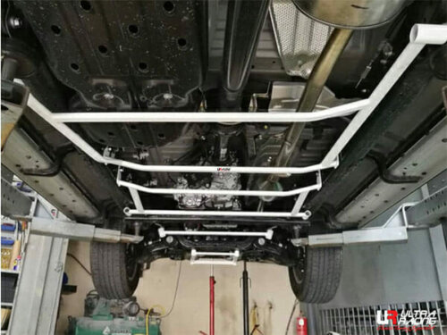 Ultra Racing zadnja spodnja ojačitev šasije za Toyota Hilux Revo/Rocco/GR VIII