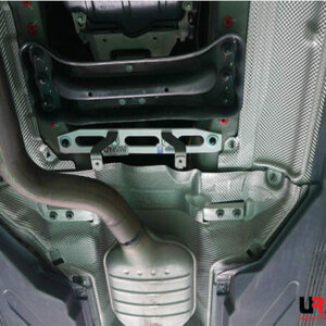 Ultra Racing srednja spodnja ojačitev šasije za Mercedes-Benz C-Class C205/W205, E-Class C238/W213/S213