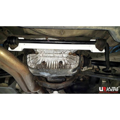Ultra Racing zadnja spodnja ojačitev šasije za BMW M3 E46