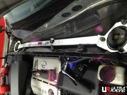 Ultra Racing sprednja zgornja opornica blažilnikov za Lexus RX 330 XU30 3.3 V6 4WD LHD