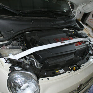 Ultra Racing sprednja zgornja opornica za Fiat 500/595 II