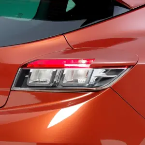 CSR maske zadnjih luči za Renault Megane III kupe