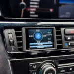 CANchecked MFD28 GEN 2 zaslon 2,8" za BMW E90, E91, E92, E93